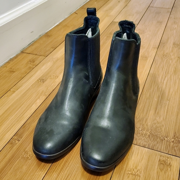 UGG Shoes - UGG Jo Chelsea Boots